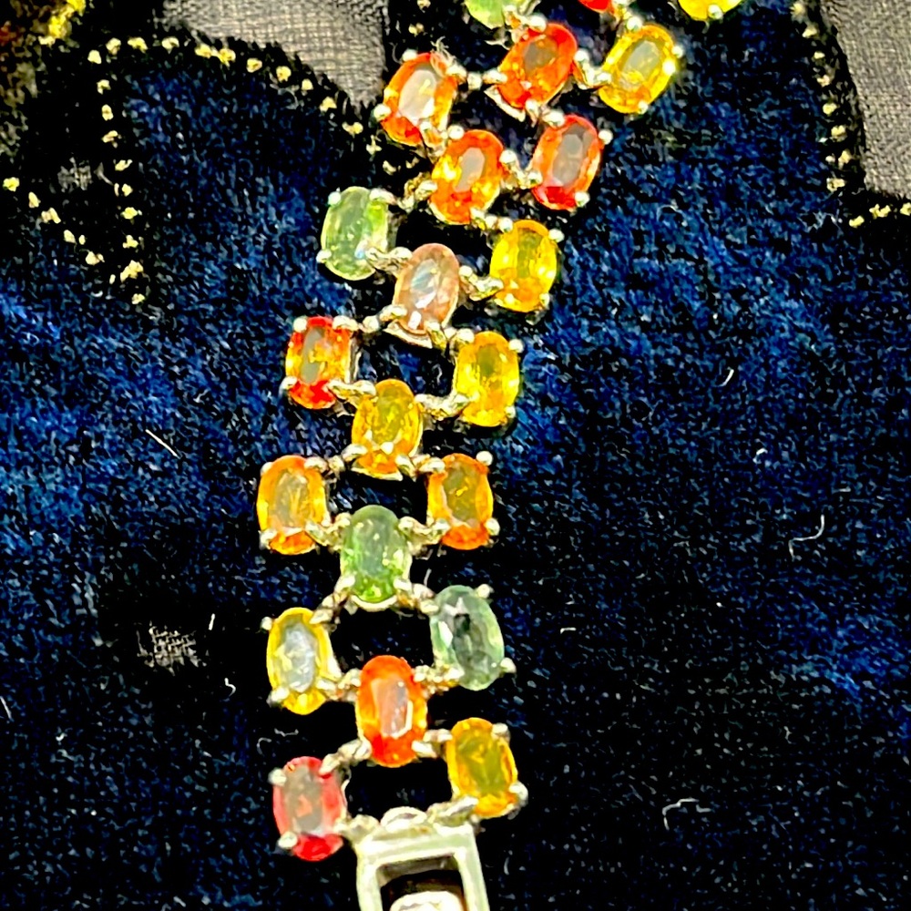 Genuine Sapphire Bracelet - Picture 3 of 8